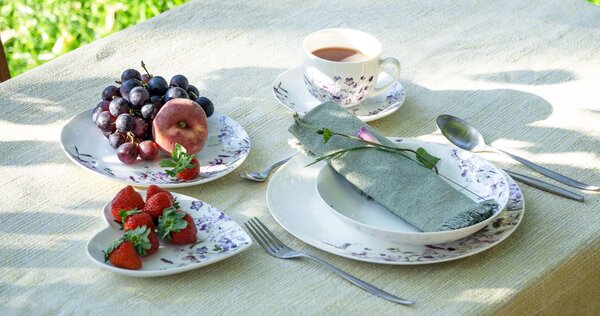 NEŽNÁ PORCELÁNOVÁ KOLEKCIA LÚKA