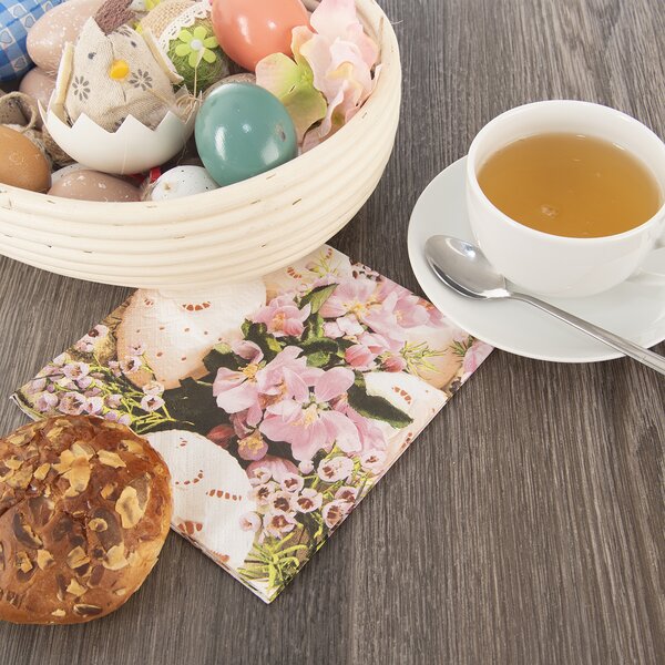 Servírovacie obrúsky vajcia a kvety
