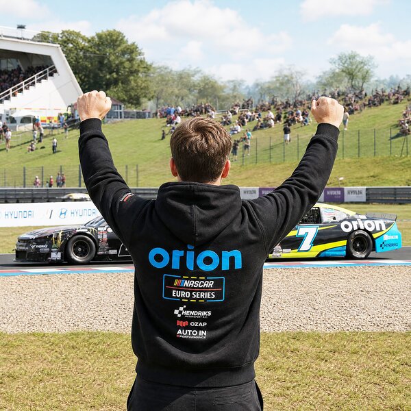Mikina detská s kapucňou Orion NASCAR veľ. 7-8 rokov