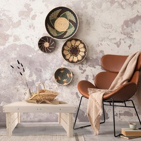 Drevený stolík 70x60x32 cm