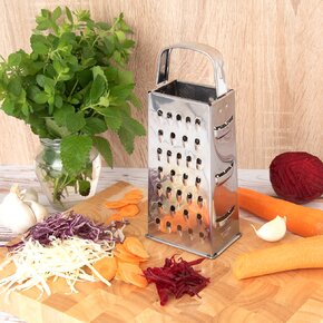 Strúhadlo štvorhranné s rukoväťou