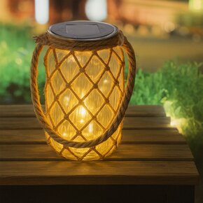 Solárny lampáš LED