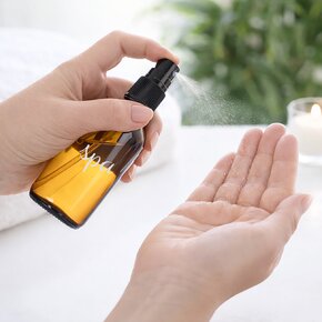 Kozmetická fľaštička s rozprašovačom SPA 60 ml