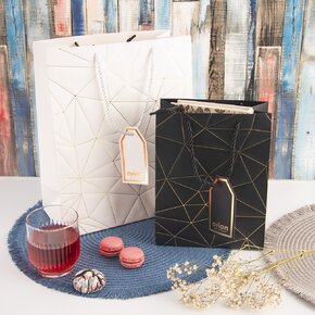 Darčeková taška mriežka 18x10x23 cm