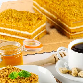 Tortová podložka obojstranná 40x30 cm